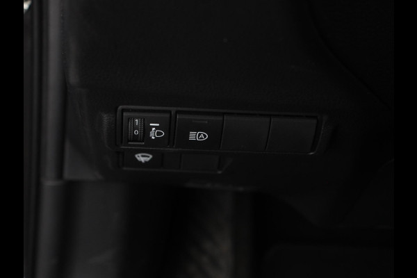 Toyota Corolla Cross Hybrid 200 Style Automaat Climate control Adaptieve cruise control Led Camera Verwarmde voorstoelen Keyless Trekhaak Stuurverwarming Apple Carplay/ Android Auto