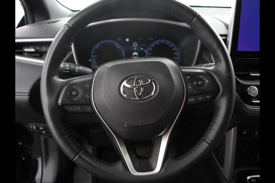 Toyota Corolla Cross Hybrid 200 Style Automaat Climate control Adaptieve cruise control Led Camera Verwarmde voorstoelen Keyless Trekhaak Stuurverwarming Apple Carplay/ Android Auto