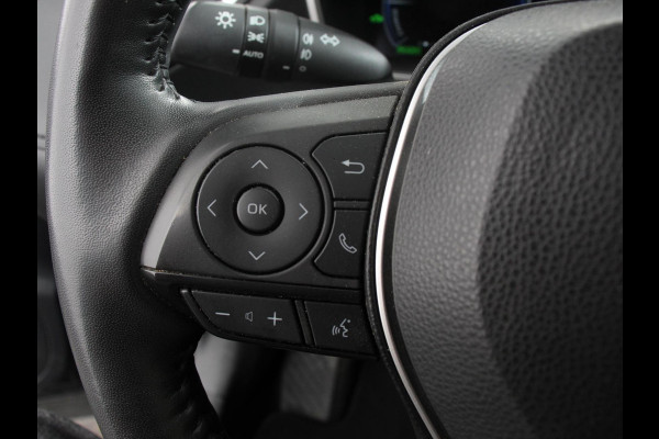 Toyota Corolla Cross Hybrid 200 Style Automaat Climate control Adaptieve cruise control Led Camera Verwarmde voorstoelen Keyless Trekhaak Stuurverwarming Apple Carplay/ Android Auto