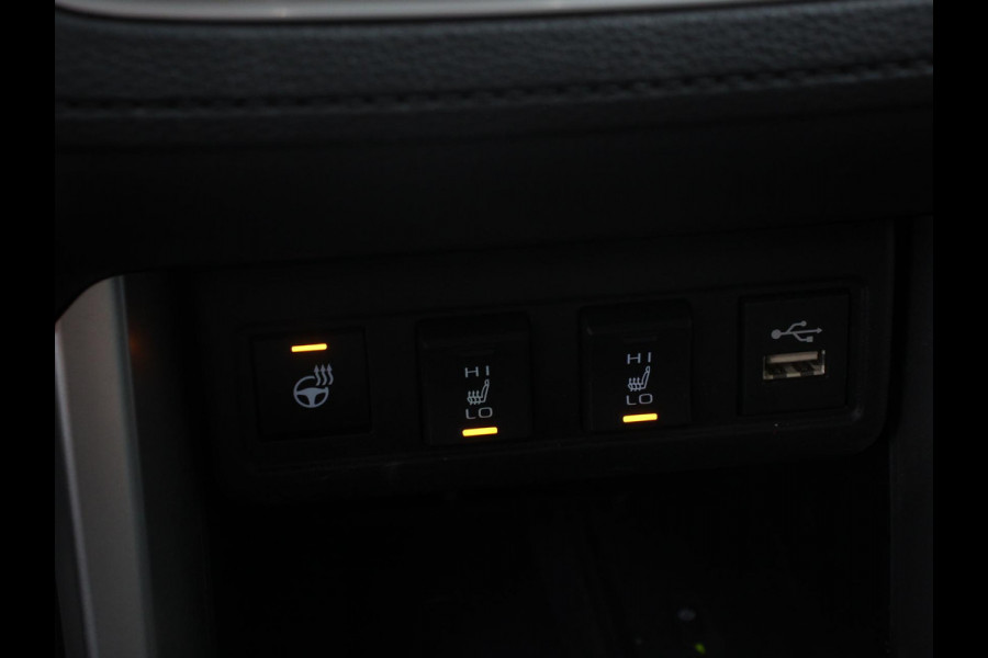 Toyota Corolla Cross Hybrid 200 Style Automaat Climate control Adaptieve cruise control Led Camera Verwarmde voorstoelen Keyless Trekhaak Stuurverwarming Apple Carplay/ Android Auto