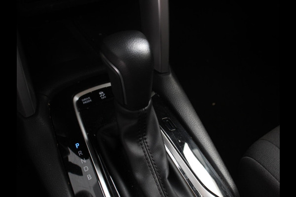 Toyota Corolla Cross Hybrid 200 Style Automaat Climate control Adaptieve cruise control Led Camera Verwarmde voorstoelen Keyless Trekhaak Stuurverwarming Apple Carplay/ Android Auto