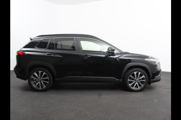 Toyota Corolla Cross Hybrid 200 Style Automaat Climate control Adaptieve cruise control Led Camera Verwarmde voorstoelen Keyless Trekhaak Stuurverwarming Apple Carplay/ Android Auto