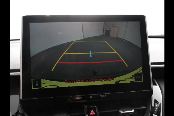 Toyota Corolla Cross Hybrid 200 Style Automaat Climate control Adaptieve cruise control Led Camera Verwarmde voorstoelen Keyless Trekhaak Stuurverwarming Apple Carplay/ Android Auto