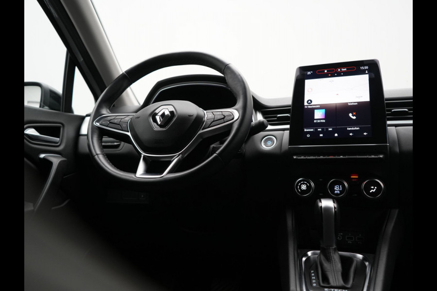 Renault Captur 1.6 E-Tech PHEV Intens 160pk | Camera | Apple Carplay | Cruise Control | Keyless | Sportstoelen Verwarmd | Virtual | Navigatie | DAB | 18"L.M | | Plug In Hybrid |