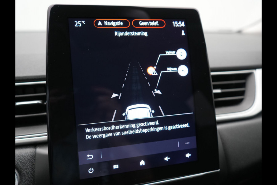 Renault Captur 1.6 E-Tech PHEV Intens 160pk | Camera | Apple Carplay | Cruise Control | Keyless | Sportstoelen Verwarmd | Virtual | Navigatie | DAB | 18"L.M | | Plug In Hybrid |