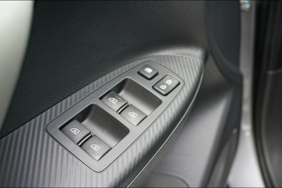 Mitsubishi Eclipse Cross 2.4 PHEV Intense+ CRUISE | CLIMA | 1.500 KG TREKGEWICHT