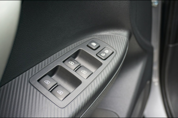 Mitsubishi Eclipse Cross 2.4 PHEV Intense+ CRUISE | CLIMA | 1.500 KG TREKGEWICHT