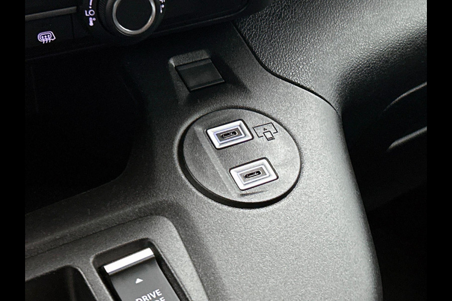 Opel Combo 1.5 BlueHDi 130PK L2 Automaat Apple Carplay / Android Auto Navigatie Trekhaak Airco Camera Cruise Control Parkeersensoren V+A DAB