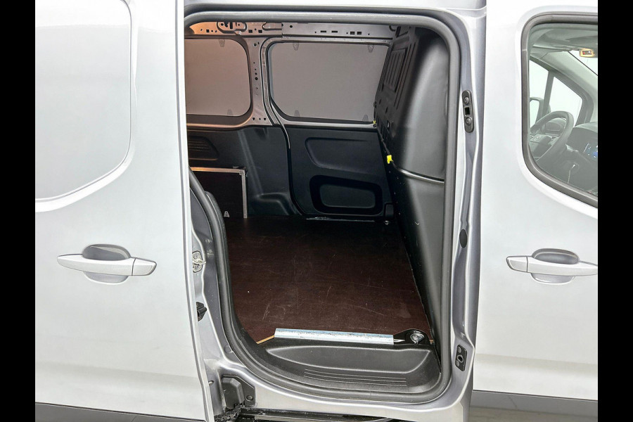 Opel Combo 1.5 BlueHDi 130PK L2 Automaat Apple Carplay / Android Auto Navigatie Trekhaak Airco Camera Cruise Control Parkeersensoren V+A DAB