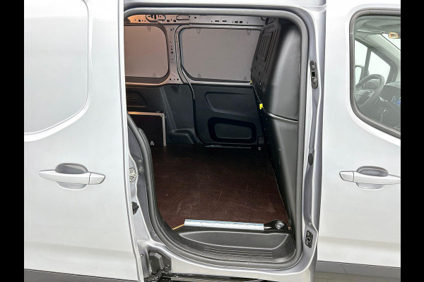 Opel Combo 1.5 BlueHDi 130PK L2 Automaat Apple Carplay / Android Auto Navigatie Trekhaak Airco Camera Cruise Control Parkeersensoren V+A DAB