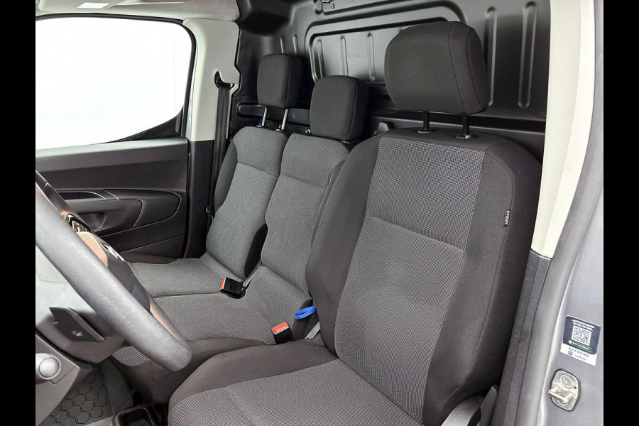 Opel Combo 1.5 BlueHDi 130PK L2 Automaat Apple Carplay / Android Auto Navigatie Trekhaak Airco Camera Cruise Control Parkeersensoren V+A DAB