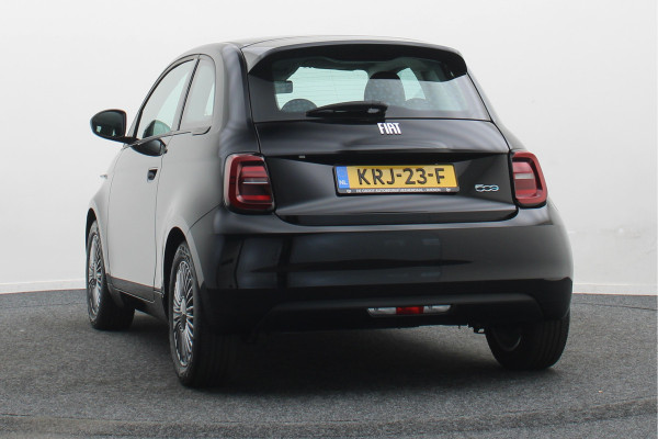 Fiat 500E Icon 42 kWh SOH 97%, Virtual Cockpit, Apple Carplay, Lane Assist, 16"