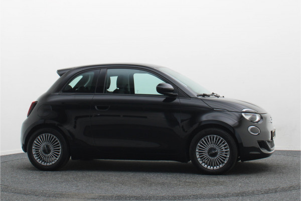 Fiat 500E Icon 42 kWh SOH 97%, Virtual Cockpit, Apple Carplay, Lane Assist, 16"