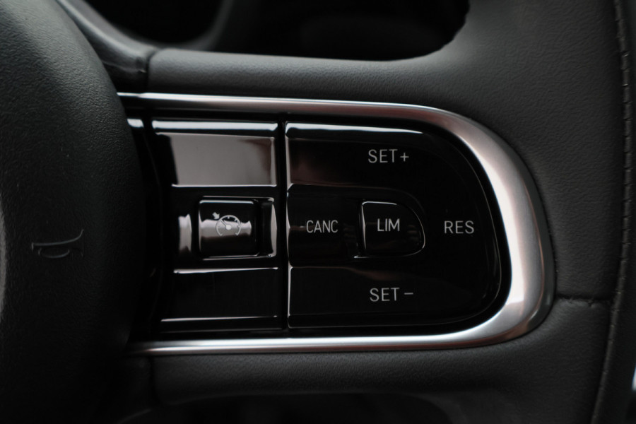 Fiat 500E Icon 42 kWh SOH 97%, Virtual Cockpit, Apple Carplay, Lane Assist, 16"