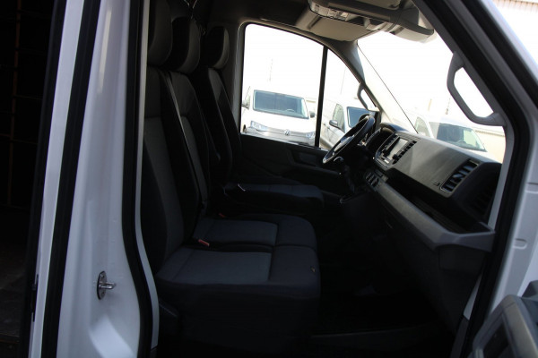 Volkswagen Crafter 30 2.0 TDI L3H2 140PK Comfort / Imperiaal / Camera / Trekhaak