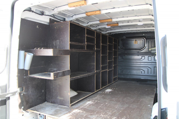 Volkswagen Crafter 30 2.0 TDI L3H2 140PK Comfort / Imperiaal / Camera / Trekhaak