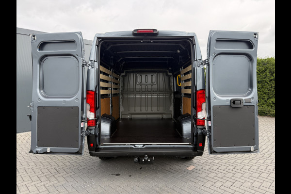 Opel Movano 2.2D 120 PK / L2H2 / ** NIEUW BPM VRIJ ** / TREKHAAK / CAMERA / 3-ZITS / ECC / LED / CRUISE / LANE ASSIST
