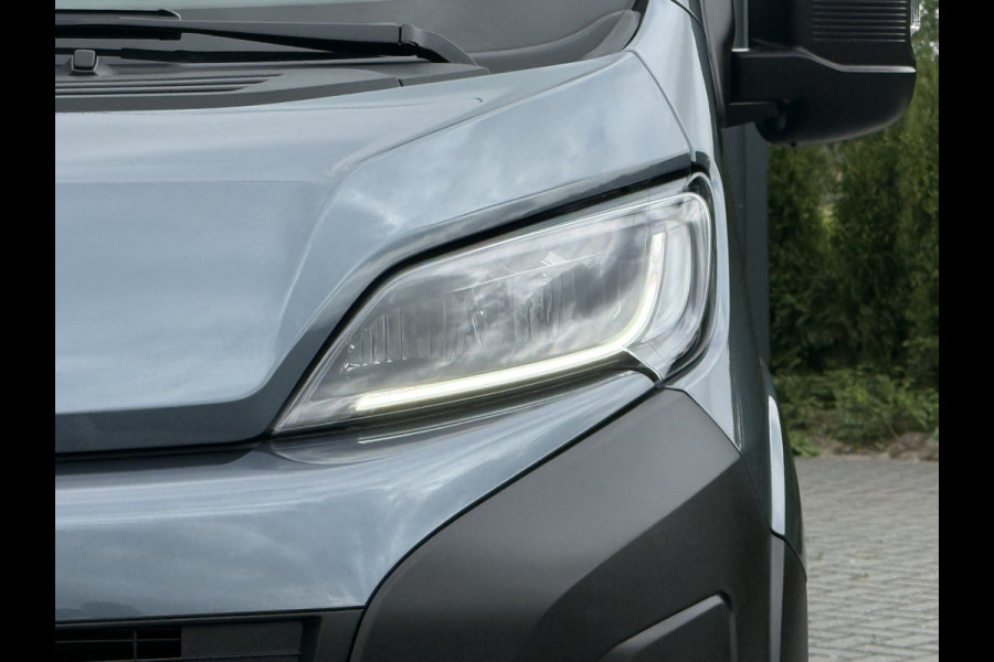 Opel Movano 2.2D 120 PK / L2H2 / ** NIEUW BPM VRIJ ** / TREKHAAK / CAMERA / 3-ZITS / ECC / LED / CRUISE / LANE ASSIST