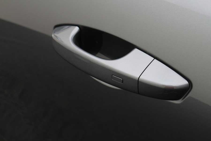 GEELY Starray EM-i 1.5 Pro Plug-in Hybrid Leer, 360° Camera, ICC, Dodehoeksensor, Keyless, Stuur-/Stoelverwarming