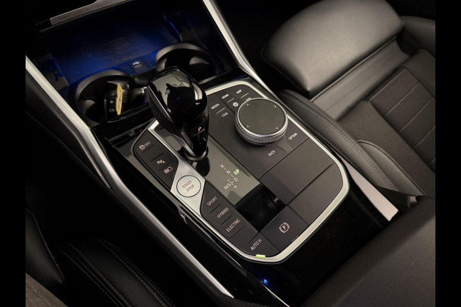 BMW 3 Serie Touring 330e xDrive Plugin-hybrid 292PK Aut. Sportline | Navi | Trekhaak | LED | PDC | Incl. garantie