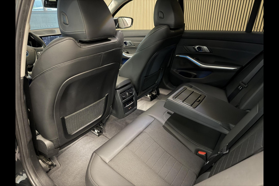 BMW 3 Serie Touring 330e xDrive Plugin-hybrid 292PK Aut. Sportline | Navi | Trekhaak | LED | PDC | Incl. garantie