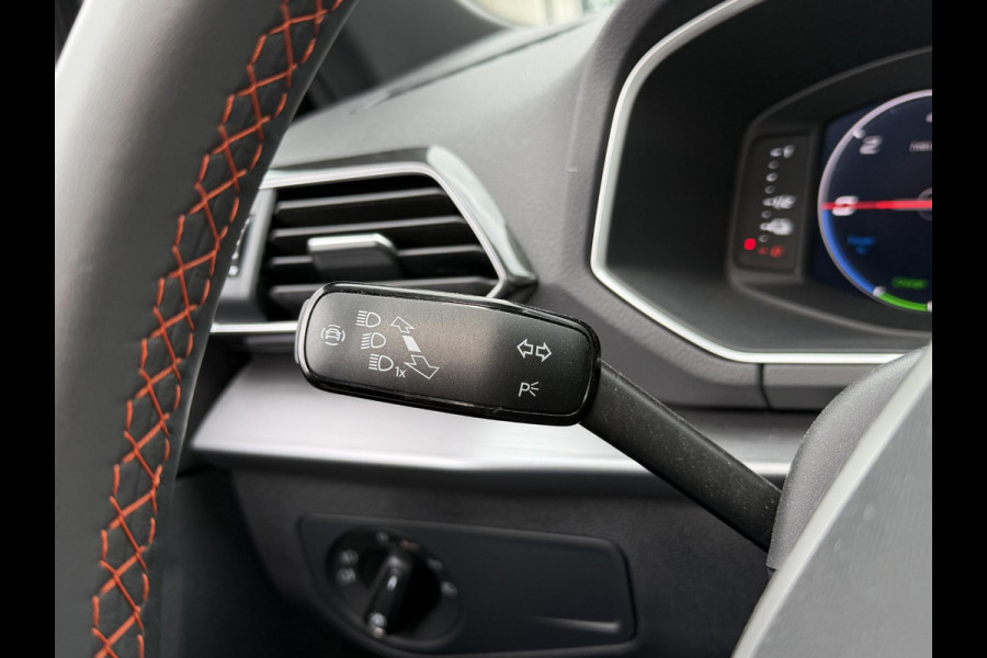 Seat Tarraco 1.4 TSI e-Hybrid PHEV FR Business Intense 20"/Panoramadak/Trekhaak/Camera/Keyless/Dodehoek/Elektrische klep/Stuur + stoelverwarming v+a
