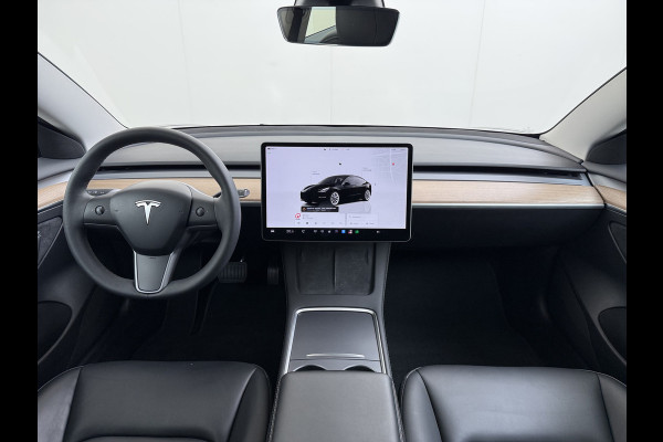 Tesla Model 3 Standard RWD Plus 60kWh Warmtepomp LFP-Accu SOH 93% AMD Ryzen™ ­Stuur+Stoelverwarming Navi Camera's Leder Adap.Cruise Elek.Achte Premium Luidsprekers Lmv 19" Led Panoramadak Google Maps® Elek.Stoelen+Memory 1e Eigenaar Origineel Nederlandse Auto