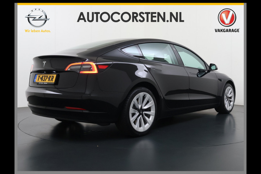 Tesla Model 3 Standard RWD Plus 60kWh Warmtepomp LFP-Accu SOH 93% AMD Ryzen™ ­Stuur+Stoelverwarming Navi Camera's Leder Adap.Cruise Elek.Achte Premium Luidsprekers Lmv 19" Led Panoramadak Google Maps® Elek.Stoelen+Memory 1e Eigenaar Origineel Nederlandse Auto