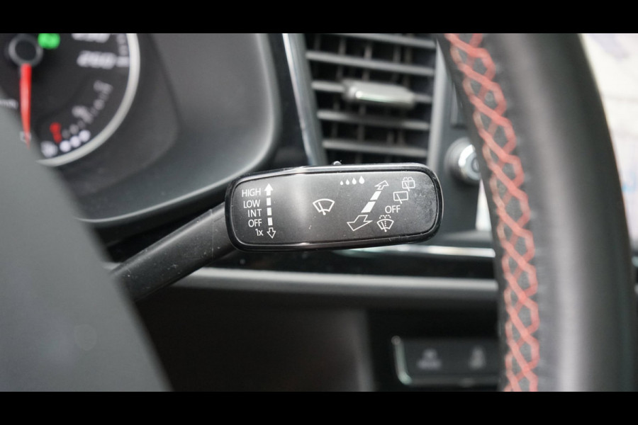 Seat Leon 1.4 TSI FR Ultimate Edition AUTOMAAT-ALCANTARA-AMBIANCE-CLIMA-CAMERA-FULL LED-NAVIGATIE-MODE-SEAT SOUND-STOELVEWARMING