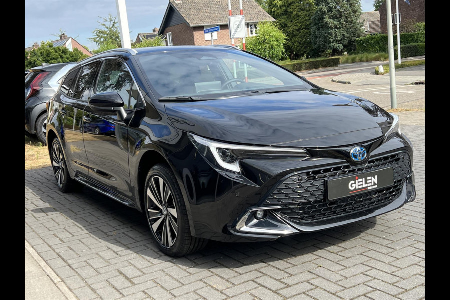 Toyota Corolla Touring Sports 140 Dynamic Plus | Stoel + Stuurverwarming, 17 inch, Parkeersensoren, Keyless, Groot scherm
