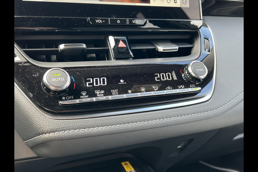 Toyota Corolla Touring Sports 140 Dynamic Plus | Stoel + Stuurverwarming, 17 inch, Parkeersensoren, Keyless, Groot scherm