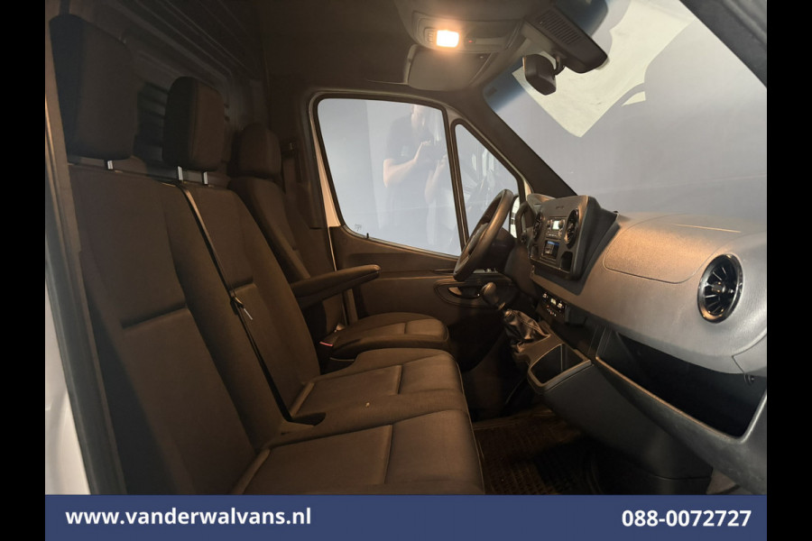 Mercedes-Benz Sprinter 211 CDI 115pk L2H2 Euro6 Airco | Trekhaak | Bijrijdersbank Bluetooth telefoonvoorbereiding