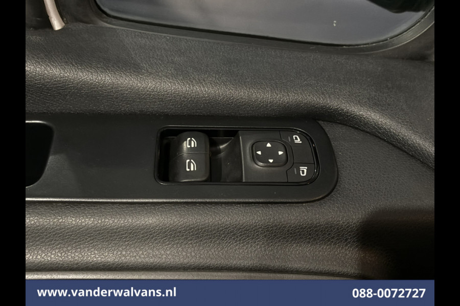 Mercedes-Benz Sprinter 315 CDI 150pk L2H2 Euro6 Airco | Camera | Apple Carplay | Android Auto Parkeersensoren, 270 Graden Achterdeuren, Bijrijdersbank