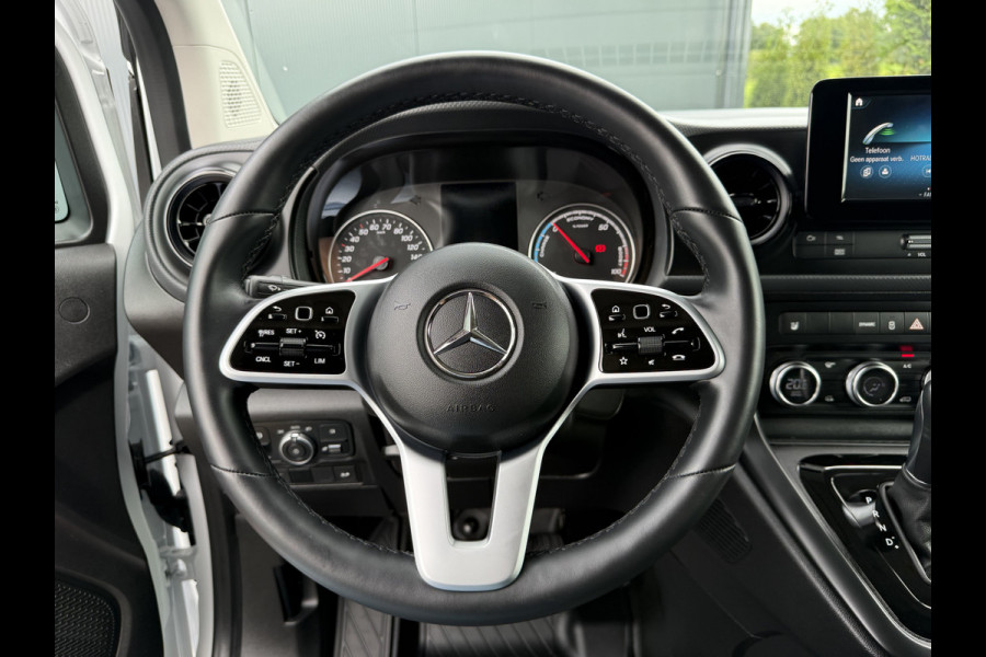 Mercedes-Benz eCitan 112 Pro L2H1 / 51 kWh / RIJKLAAR !! / 3.369 KM / High Performance LED-koplampen / CAMERA / ECC / CRUISE / TREKHAAK / STOELVERWAR