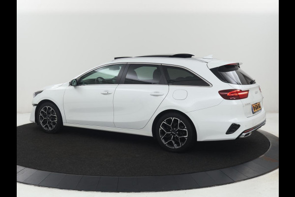 Kia ProCeed 1.5 T-GDI GT-Line | Panoramadak | Trekhaak | Half Leder | Stuur/stoelverwarming | Virtual dashboard | Adaptive cruise | Camera | Carplay | Dodehoek detectie |