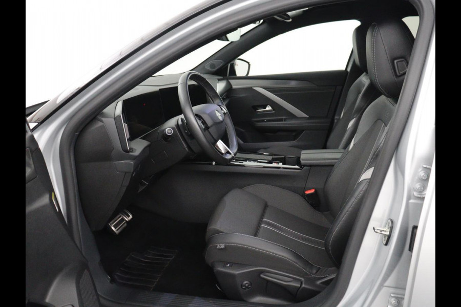 Opel Astra 1.6 Hybrid GS Line | SOH 97.7% | Adaptive cruise | Stuur/stoel verwarming | 360 camera | Climate control | Carplay | Sfeerverlichting | Full Led |