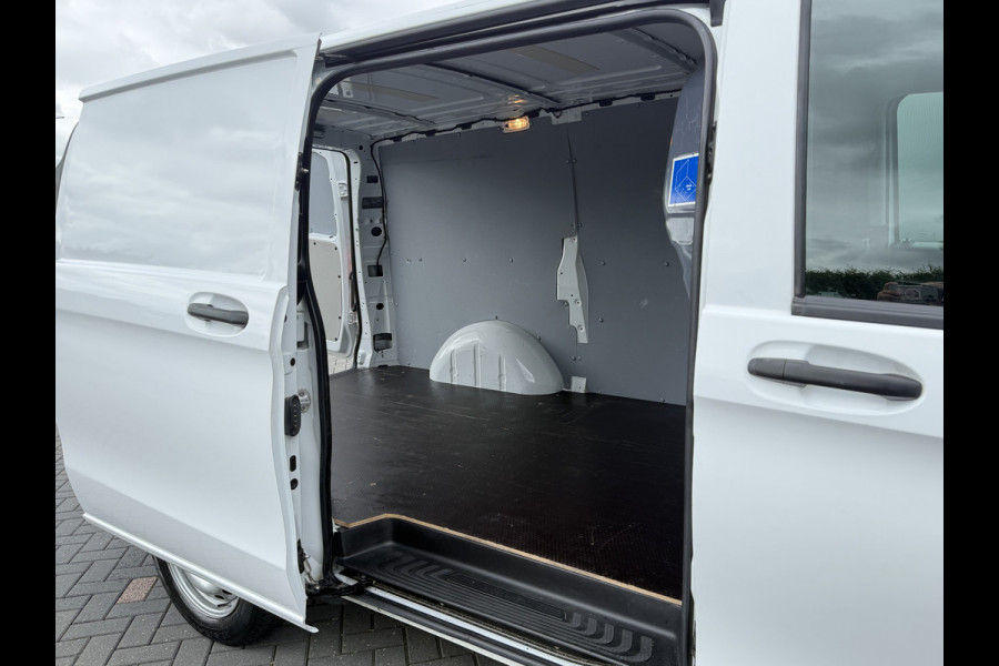 Mercedes-Benz Vito 116 CDI 164 PK / L2H1 / TREKHAAK / CAMERA / NAVI / CRUISE / AIRCO / PDC