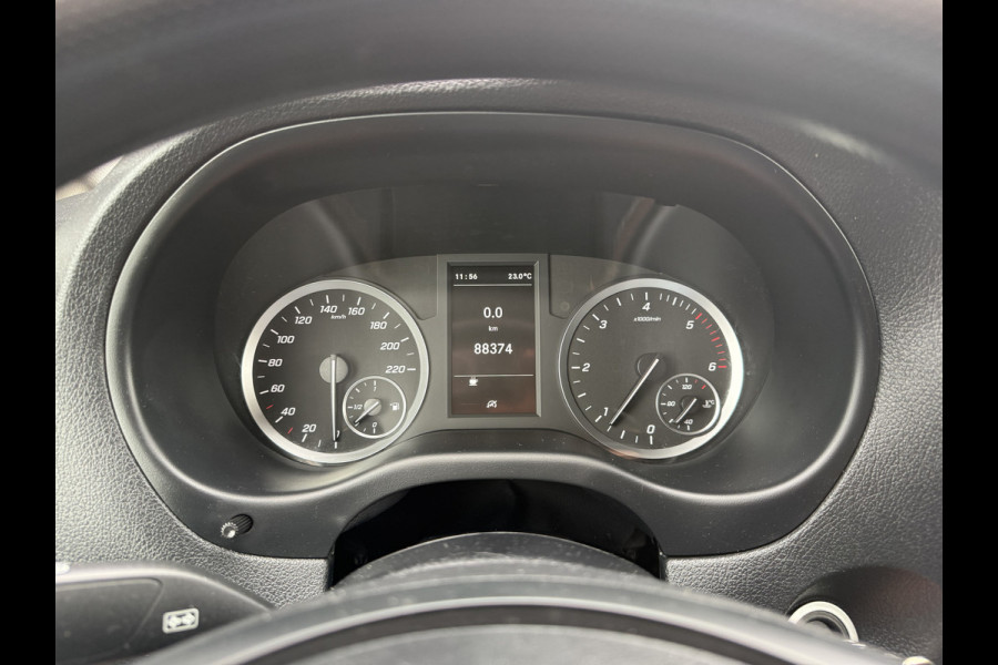 Mercedes-Benz Vito 116 CDI 164 PK / L2H1 / TREKHAAK / CAMERA / NAVI / CRUISE / AIRCO / PDC