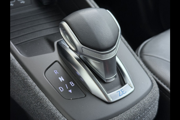 Renault ZOE R135 Zen **52kWh** Warmtepomp Eigen Accu Navi Ecc Apple Carplay/Android Auto Keyless Bluetooth Cruise Control Pdc SOH 76% Regen-Lichtsensor Led Lmv Isofix Lane Assist 1e Eigenaar Dealeronderhouden Origineel Nederlandse Auto
