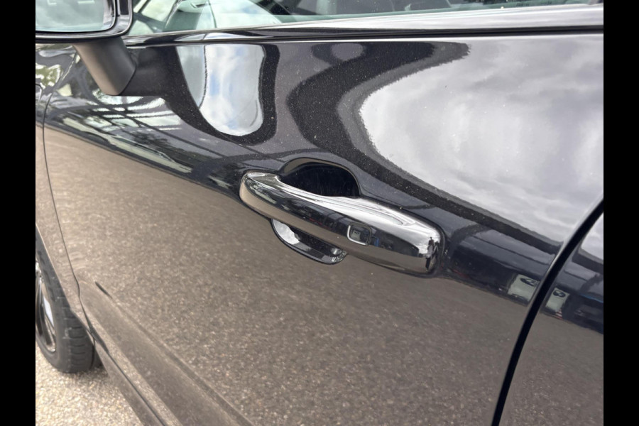 Volvo XC60 2.0 T6 Plug-in hybrid AWD Plus Black Edition LIGHTING PACK | 360 GRADEN CAMERA | HARMAN/KARDON AUDIO | HEAD-UP DISPLAY | PANORAMA DAK| VOLVO DEALER ONDERHOUDEN|