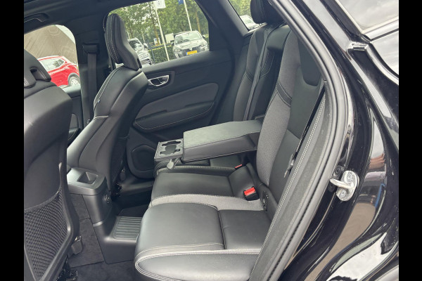 Volvo XC60 2.0 T6 Plug-in hybrid AWD Plus Black Edition LIGHTING PACK | 360 GRADEN CAMERA | HARMAN/KARDON AUDIO | HEAD-UP DISPLAY | PANORAMA DAK| VOLVO DEALER ONDERHOUDEN|