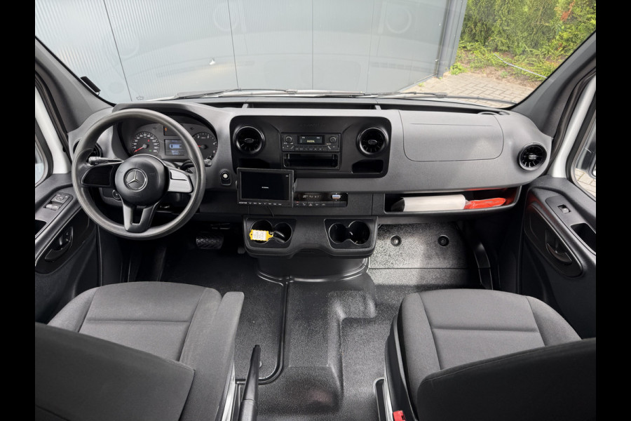 Mercedes-Benz Sprinter 311 2.2 CDI AUTOMAAT L3H2 EURO 6 / PostNL INRICHTING / AIRCO / 1e eigenaar / CAMERA / SIDEBARS