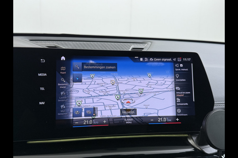 BMW iX1 xDrive30 313PK 4WD M-Pack Launch Edition SOH 100% Leder Harman/Kardon®-Audio Android Auto Apple Carplay Camera Adaptief onderste AWD Live Cockpit Plus Privacy Glas Led Elek.Achterklep Lmv 19" Isofix DAB Origineel Nederlandse Auto