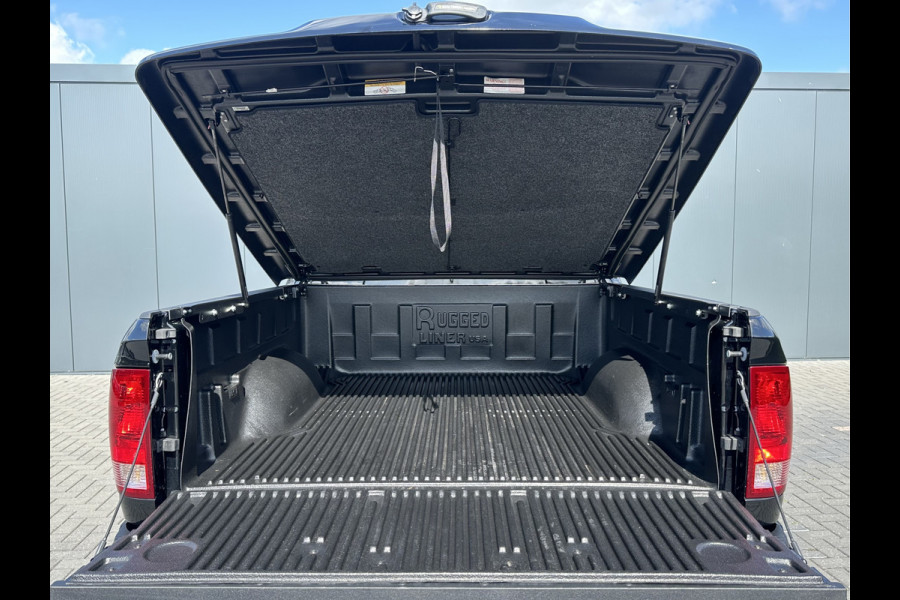 Dodge Ram 1500 5.7 V8 CLASSIC NIGHT 4x4 / PRINS LPG / BPM VRIJ / CAMERA / NAVI / 3.5T TREKHAAK / ECC / CRUISE / DUBBEL CABINE