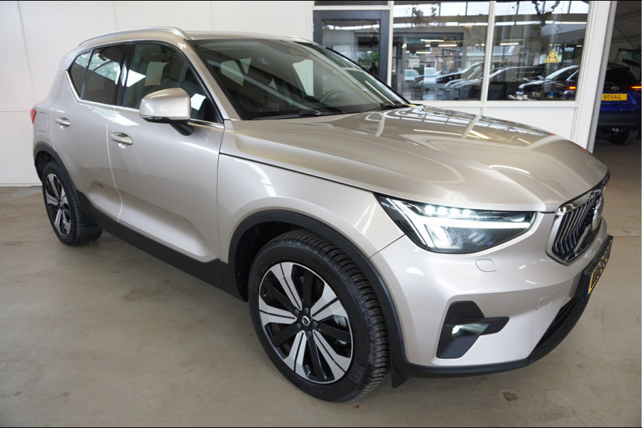 Volvo XC40 1.5 T5 Recharge ULTIMATE Schuifdak, Pilot Assist, Harman Kardon®
