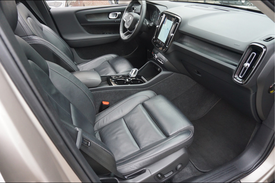Volvo XC40 1.5 T5 Recharge ULTIMATE Schuifdak, Pilot Assist, Harman Kardon®