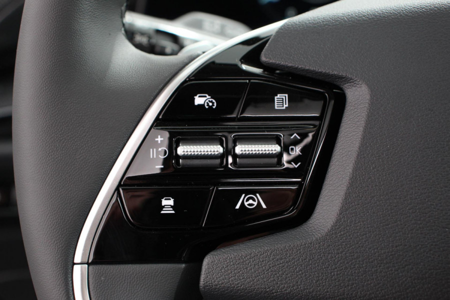 Kia Niro EV DynamicPlusLine 64.8 kWh SOH 100% Navigatie Half Leder Schuif-kantel dak Elektrische bedienbare achterklep DAB Led Camera