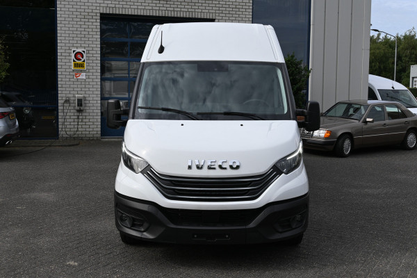 Iveco Daily 35S18 3.0 180 pk L4H2 Maxi Hi-Matic LED, ACC, Geveerde stoel, Camera, Navigatie