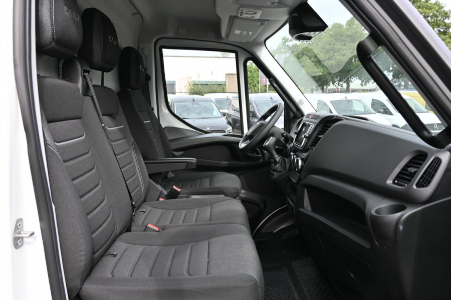 Iveco Daily 35S18 3.0 180 pk L4H2 Maxi Hi-Matic LED, ACC, Geveerde stoel, Camera, Navigatie