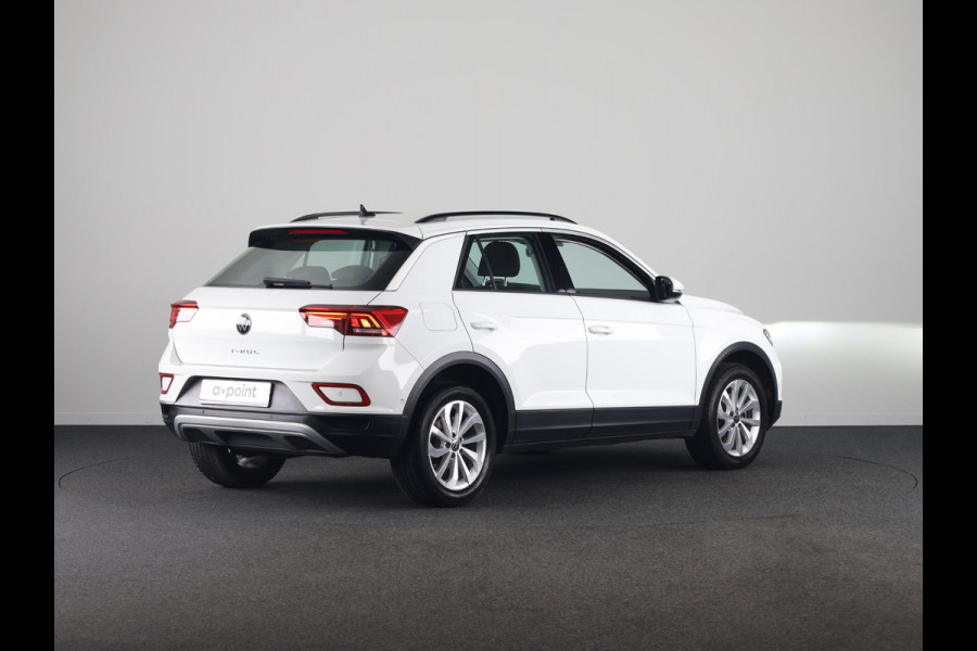 Volkswagen T-Roc 1.0 TSI Life 110 pk | Navigatie via App | LED Koplampen | Parkeersensoren (Park assist) | Achteruitrijcamera | Autom. airco | Keyless |